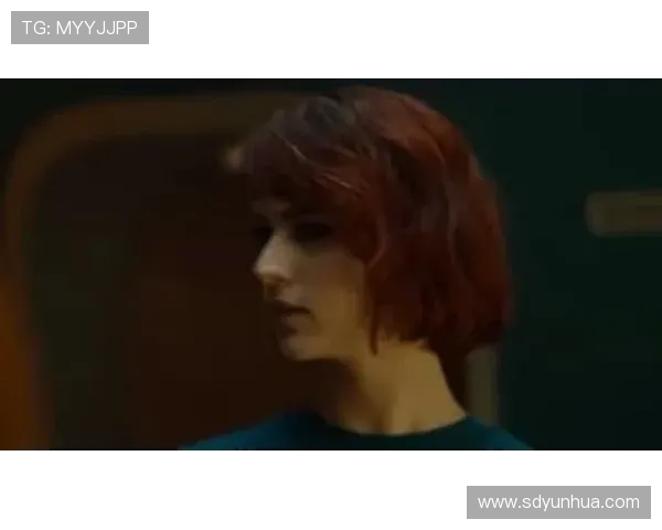 《潜行》:10个镜头,窥视人性深渊,最后一个你绝对猜不到! 《潜行》:10个镜头,窥视人性深渊,最后一个你绝对猜不到!